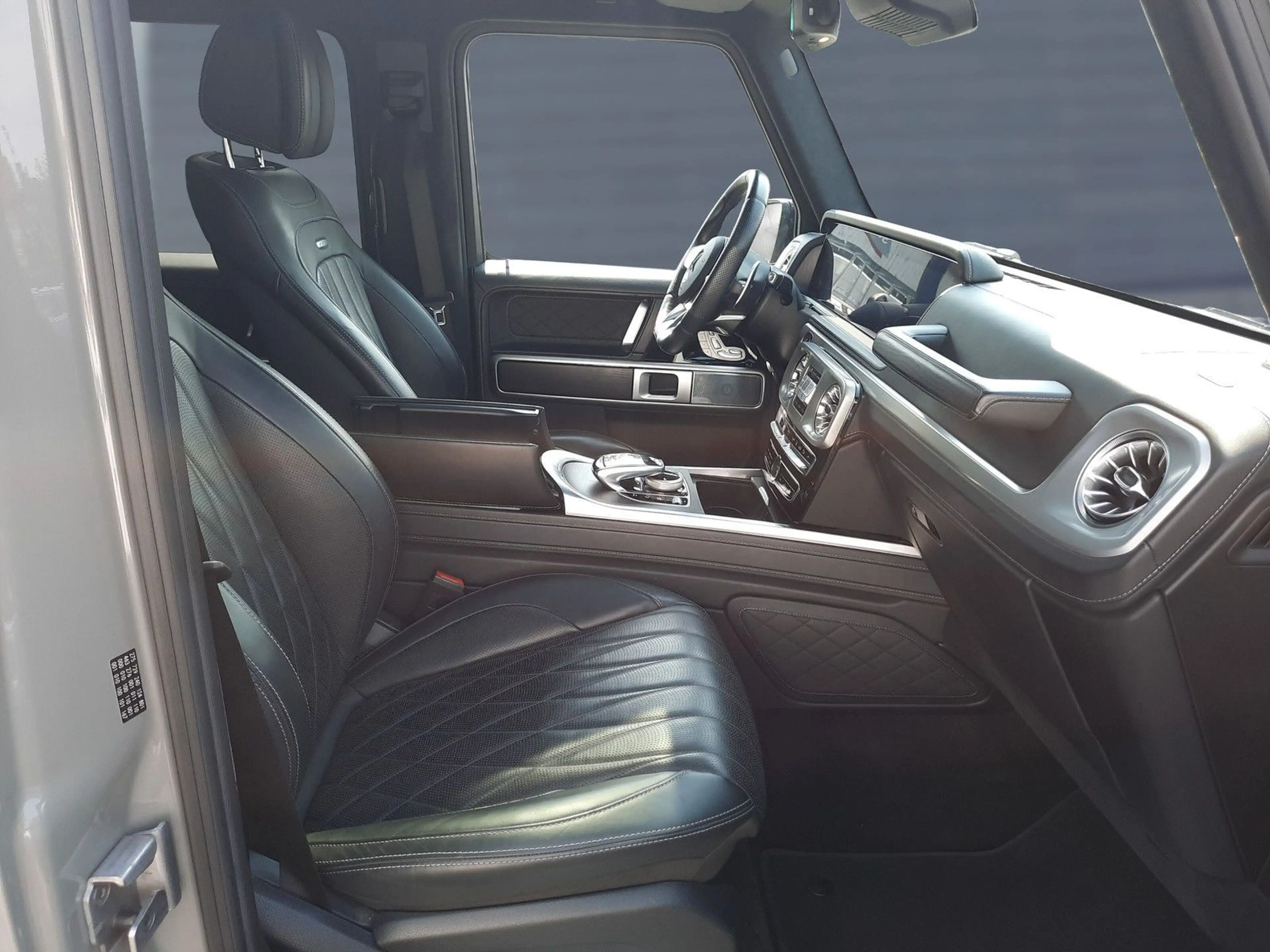 Mercedes-Benz G 63 AMG Burmester Sound Night Paket — photo 13