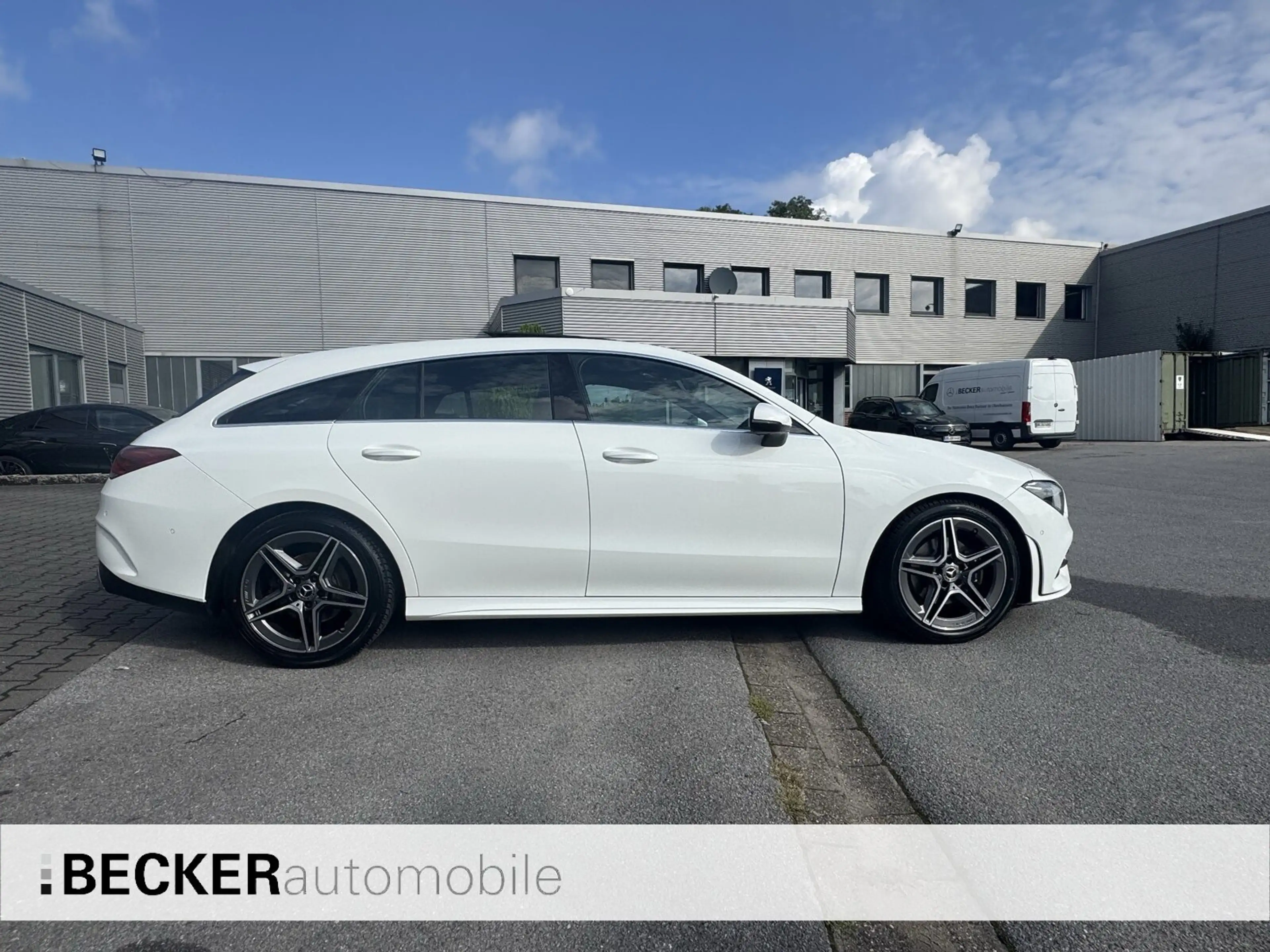 Mercedes-Benz CLA 180 CLA 180 SB AMG PANORAMA MBUX LED HP CarPlay SHZ — photo 4