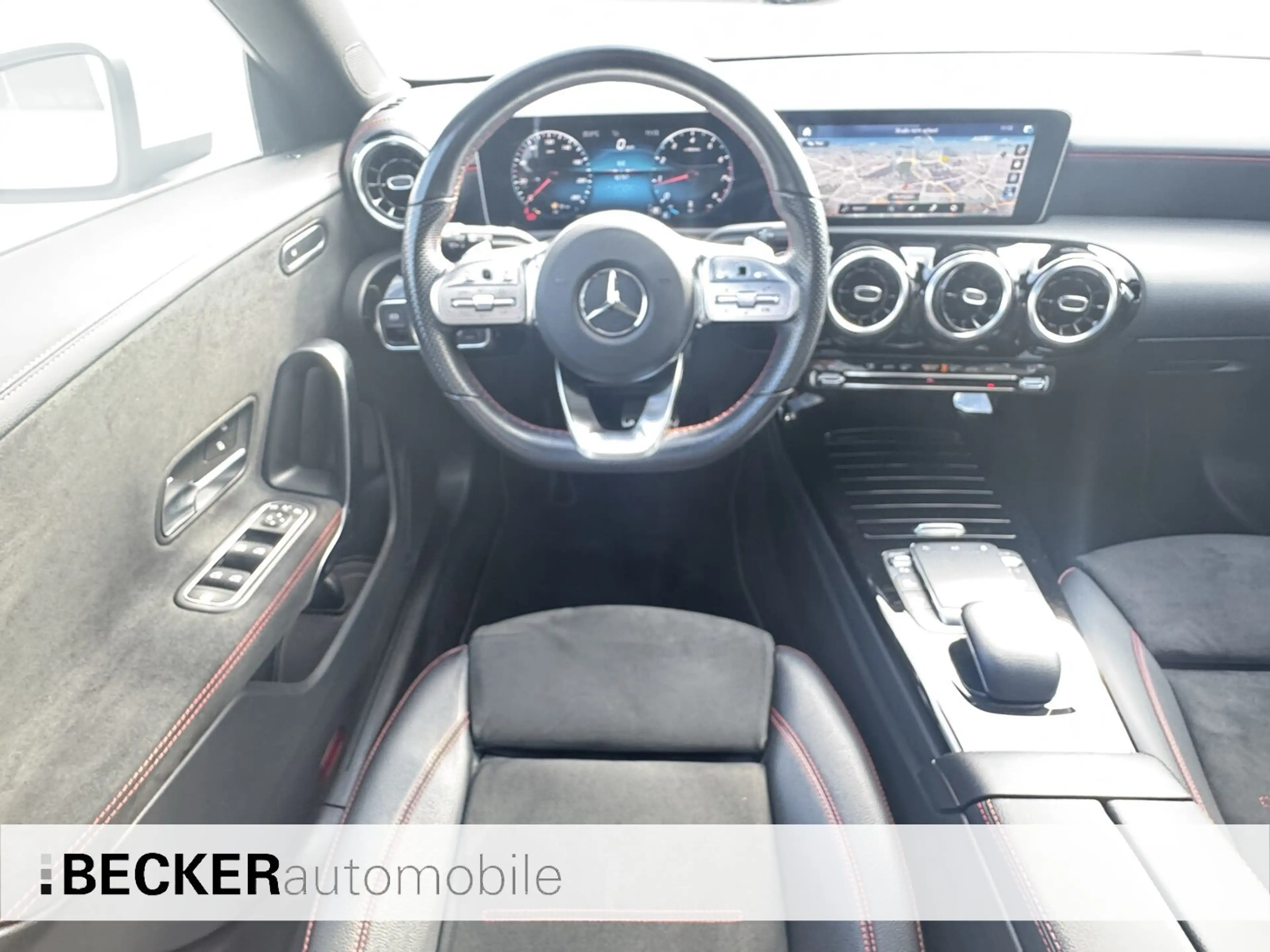 Mercedes-Benz CLA 180 CLA 180 SB AMG PANORAMA MBUX LED HP CarPlay SHZ — photo 12