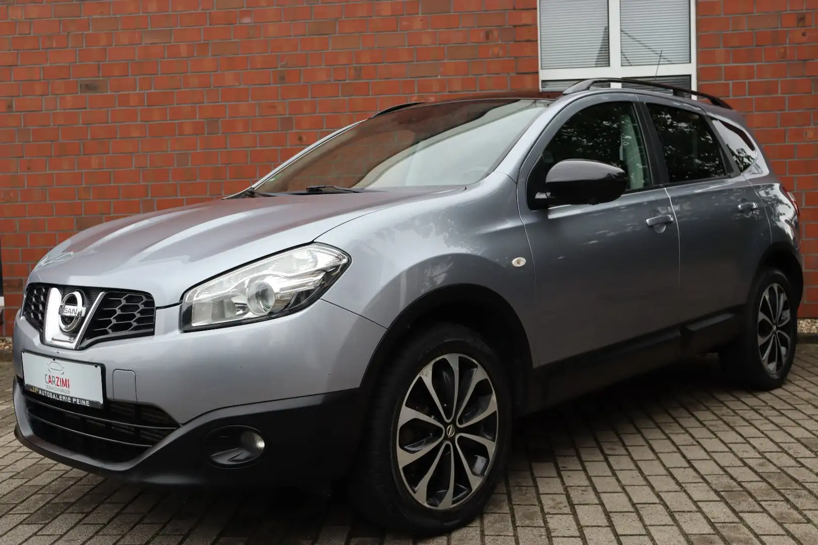 Nissan Qashqai+2 4X4 2.0 dCi Automatik Panorama 360° Gris - 2