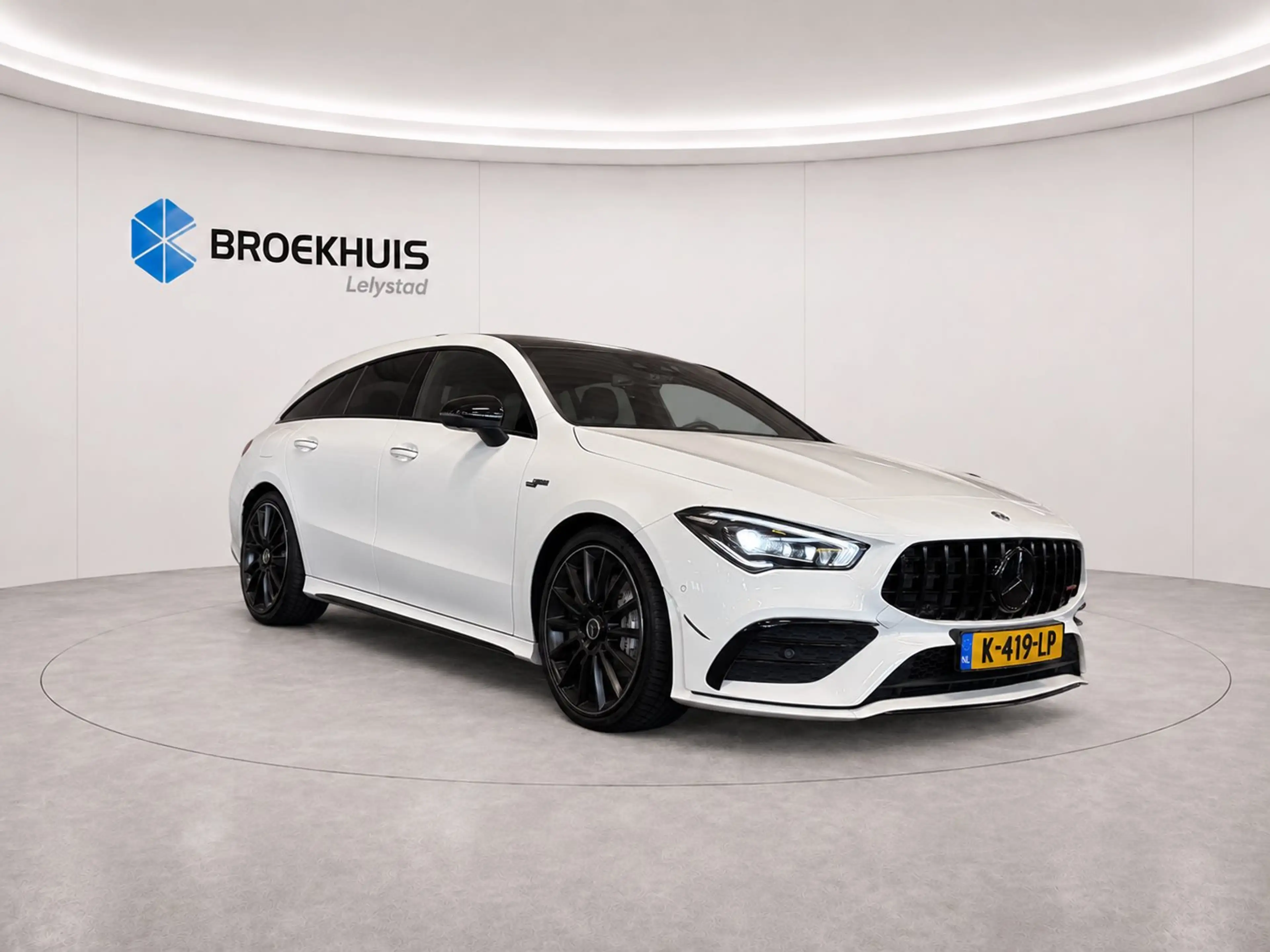 Mercedes-Benz CLA 35 AMG Shooting Brake CLA SHOOTING BRAKE 306PK 4MATIC PRE — photo 4
