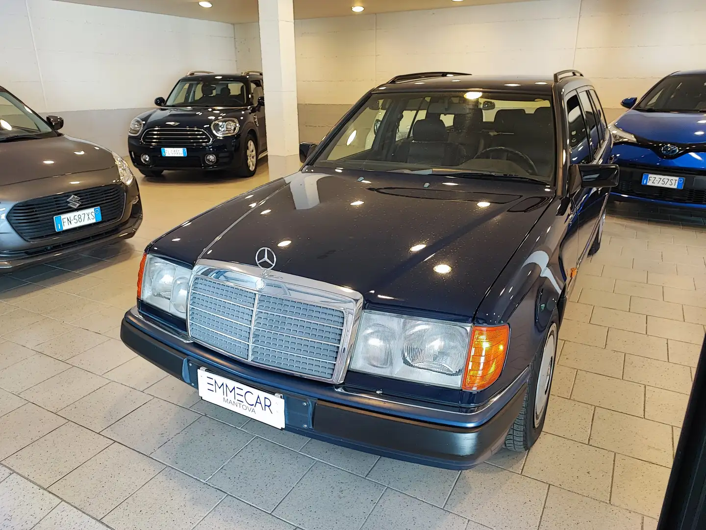 Mercedes-Benz E 200 SW TE Blu/Azzurro - 2