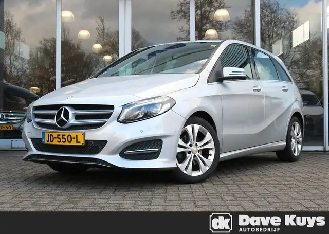 Mercedes-Benz B 180 Ambition | Trekhaak | Navigatie
