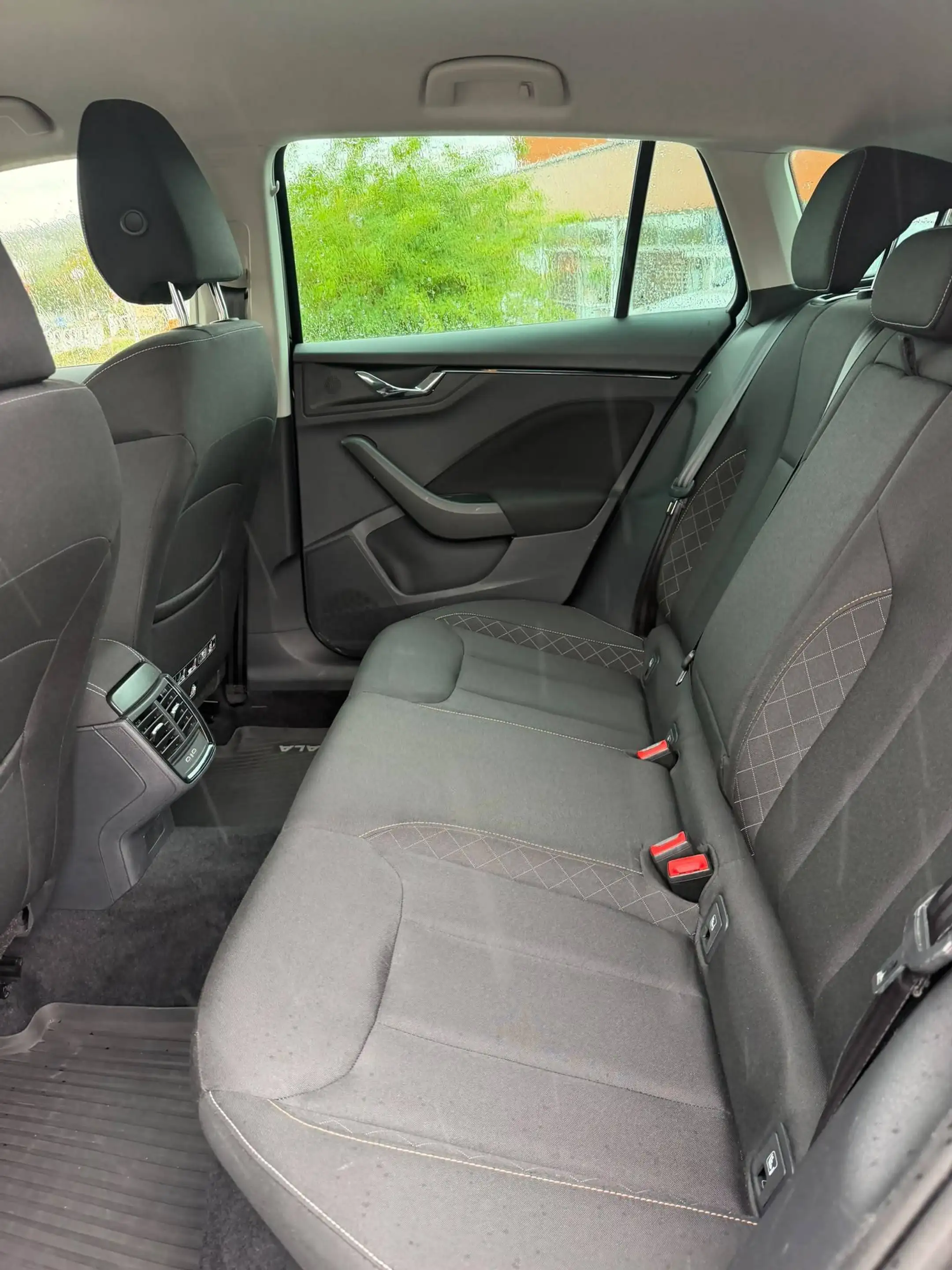 Skoda Scala 1.0 TSI Ambition — photo 15