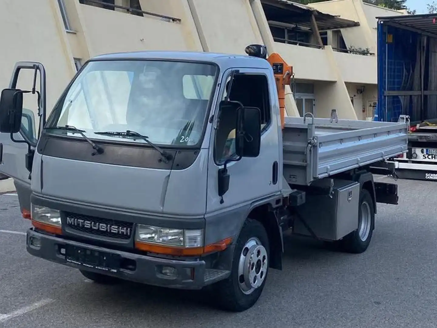 Mitsubishi Canter CANTER 3S13 EMP 30 Gris - 1