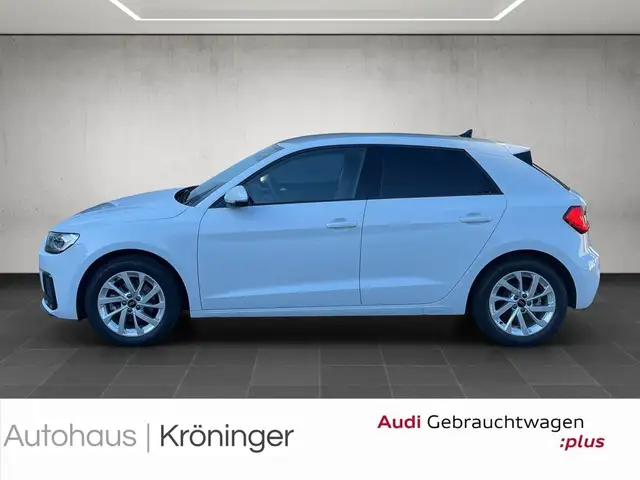 Audi A1 view 3