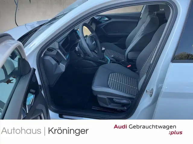 Audi A1 view 7