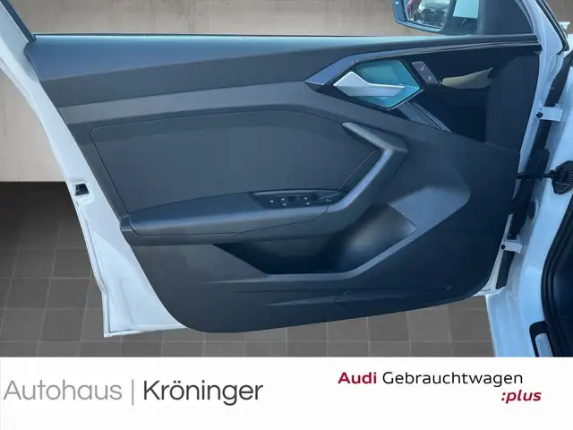 Audi A1 view 8