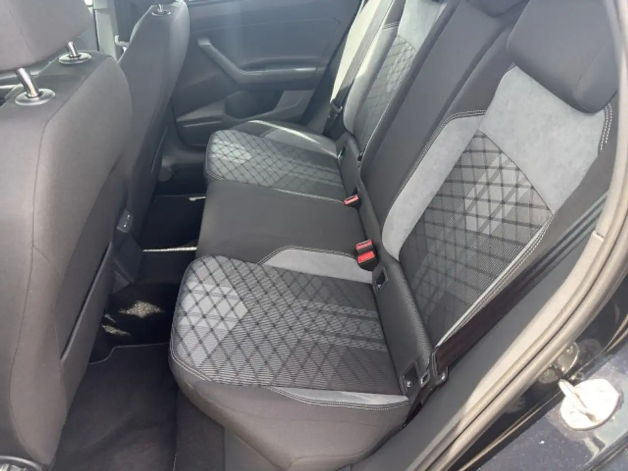 Volkswagen Taigo R-Line 1.5 TSI DSG IQ.LIGHT+NAVI+KAMERA+ Klima, миниатюра 12