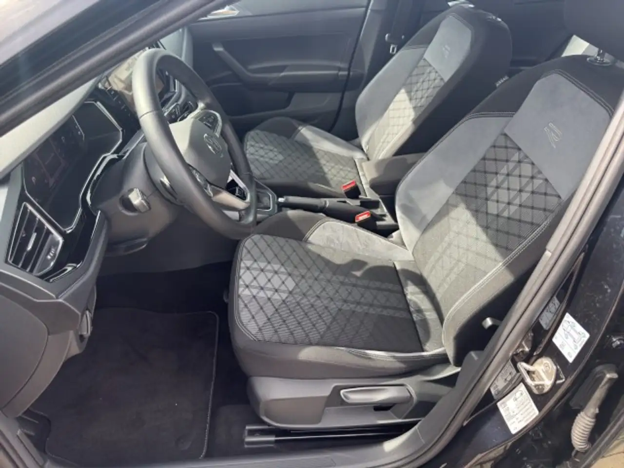Volkswagen Taigo R-Line 1.5 TSI DSG IQ.LIGHT+NAVI+KAMERA+ Klima, миниатюра 5