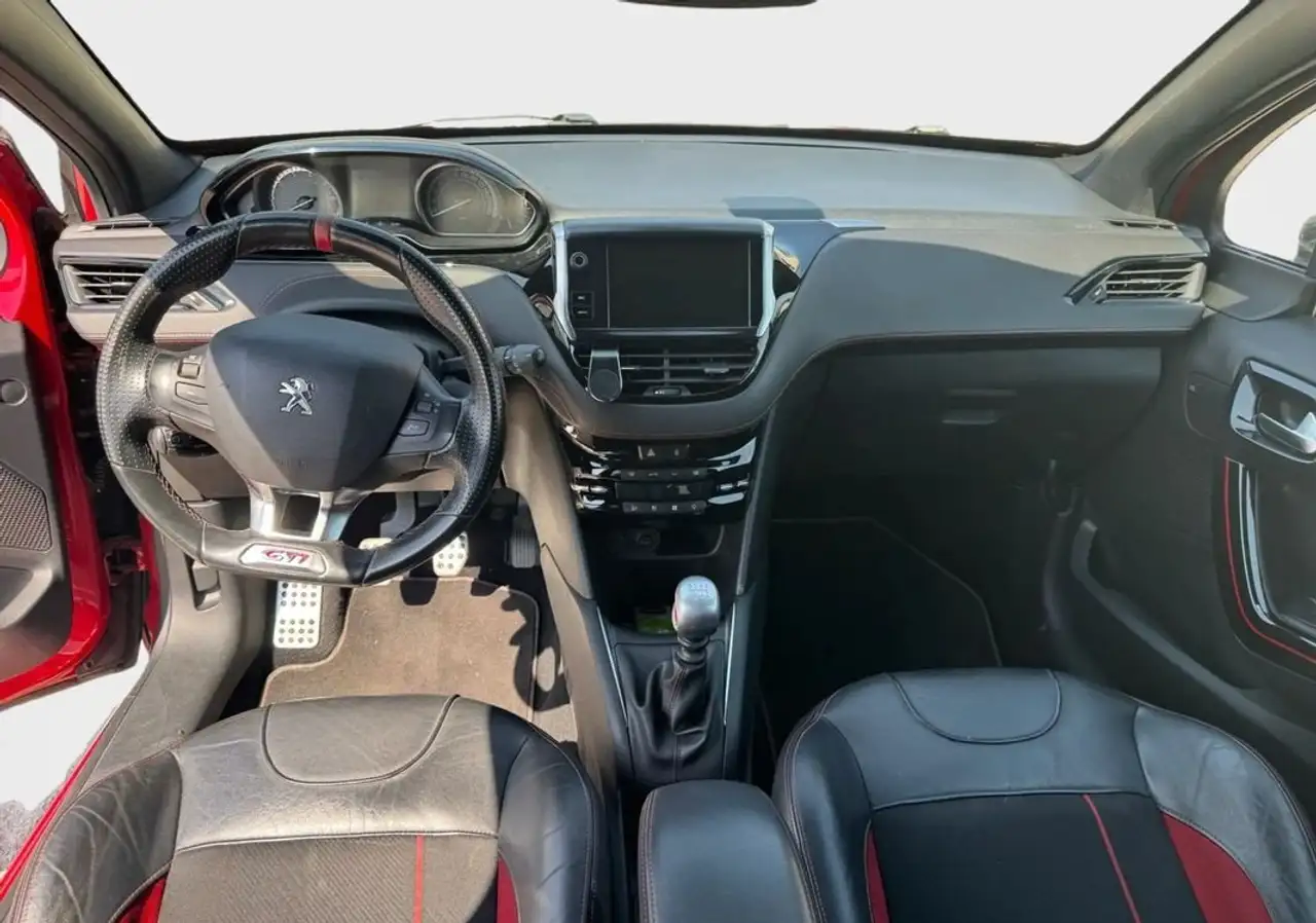Peugeot 208 208 — photo 5