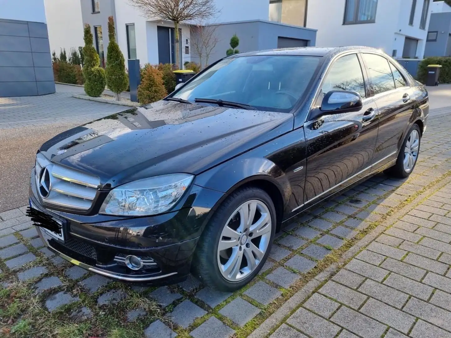 Mercedes-Benz 180 Schwarz - 1