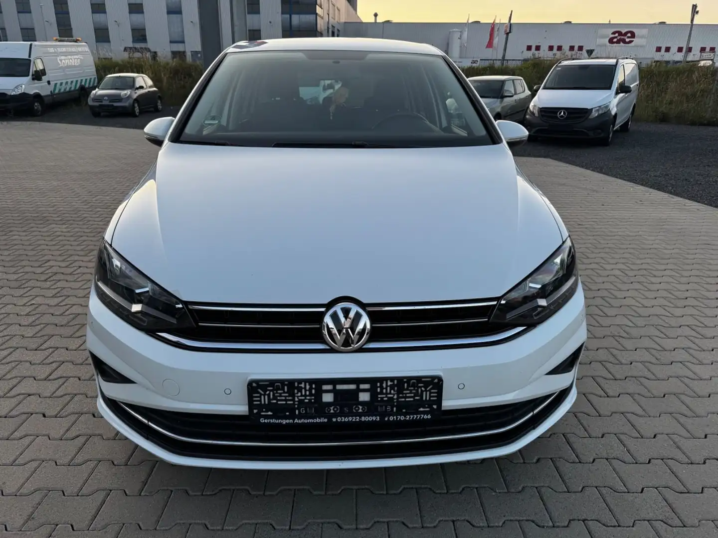 Volkswagen Golf GOLF SPORTSVAN VII COMFORTLINE KLIMA PDC SHZ Weiß - 2