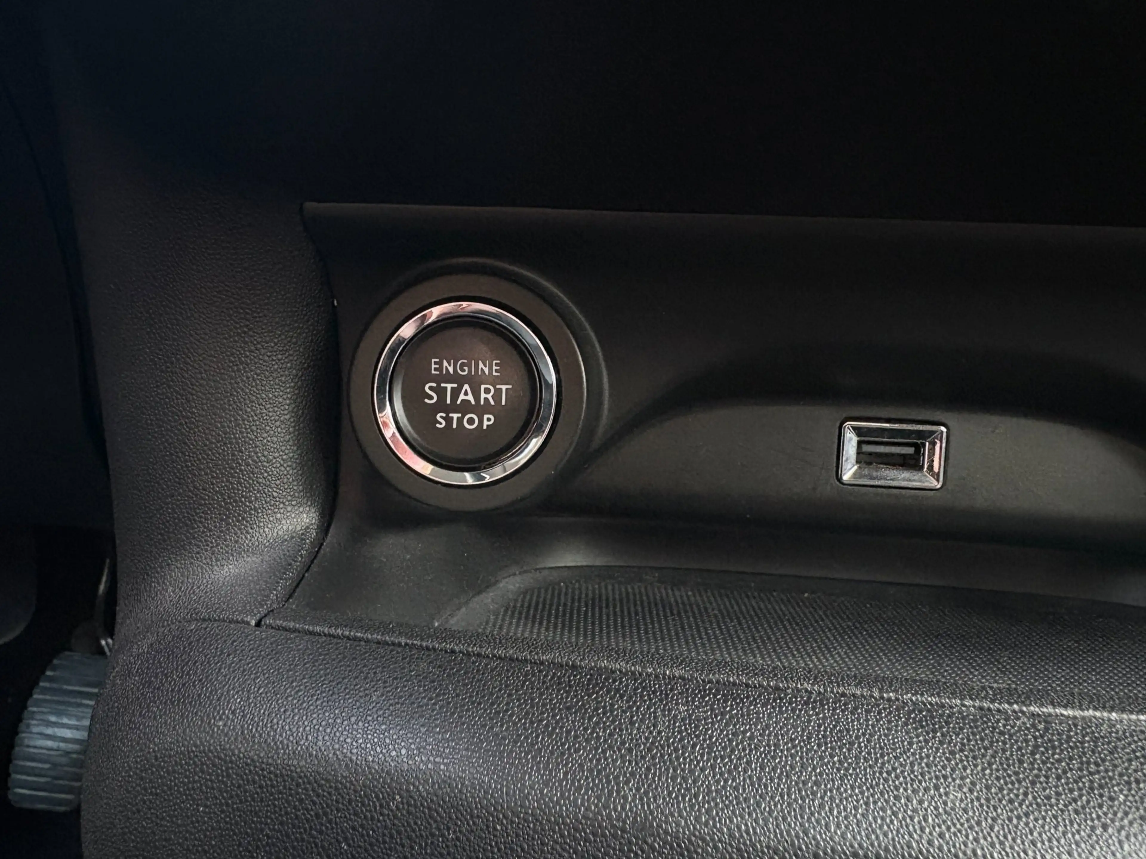 Citroen C4 Cactus 1.2 PureTech Business |Clima|Cruise|PDC| — photo 14