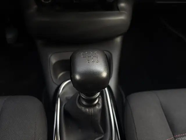 Citroen C4 Cactus view 9