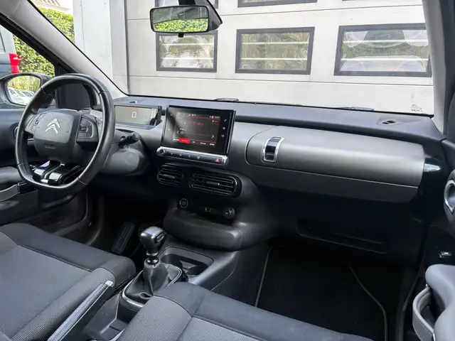 Citroen C4 Cactus view 18