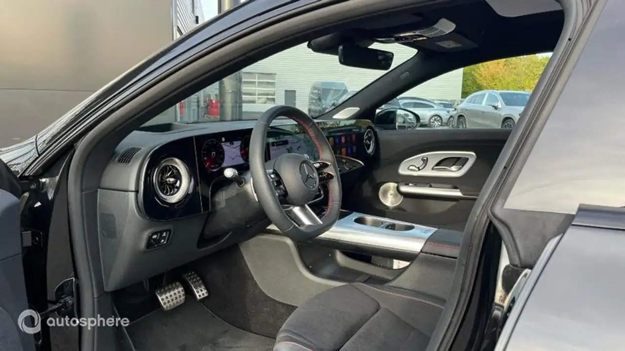Mercedes-Benz CLA 2026 — фото 12