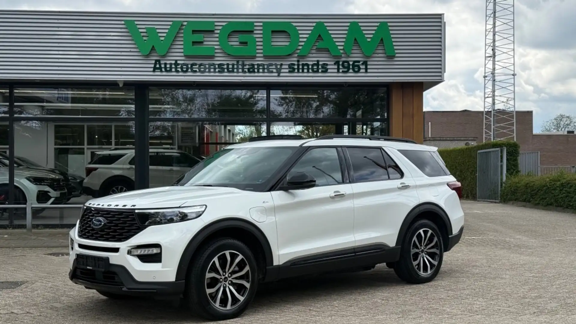 Ford Explorer 3.0 V6 EB PHEV ST-LINE / 4J FORD GARANTIE / TREKHA Blanc - 1