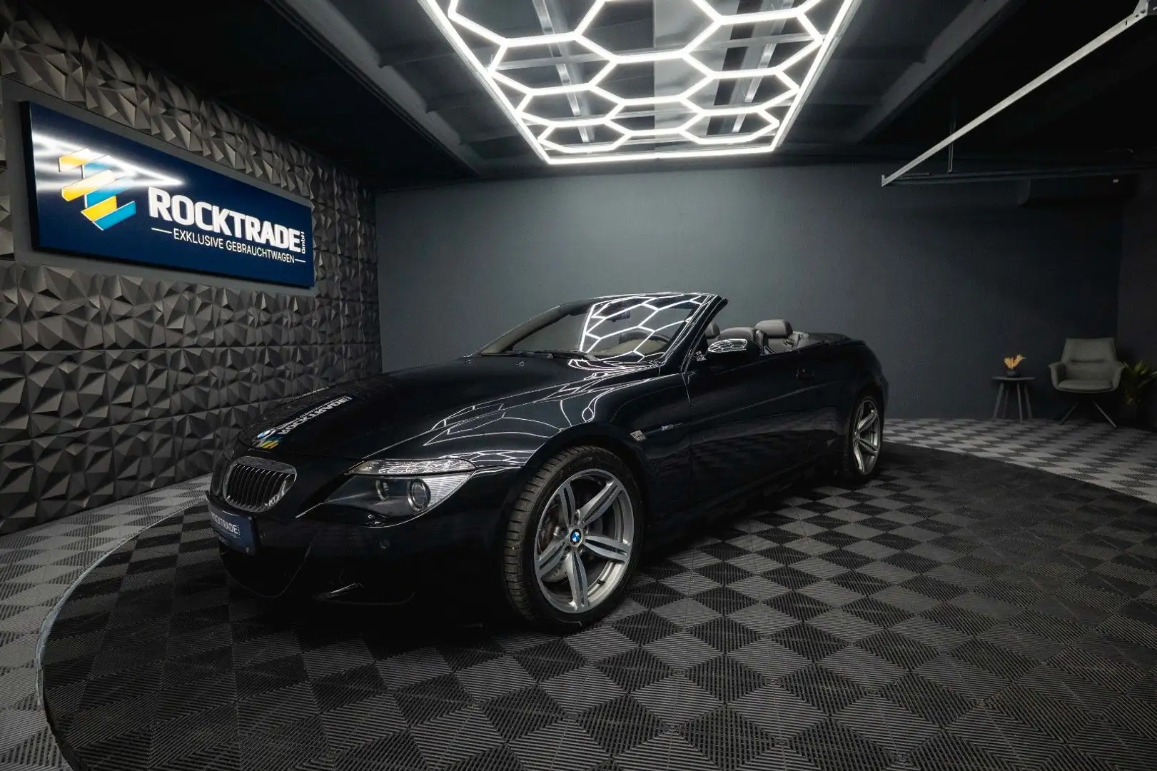 BMW M6 Cabrio 5.0 V10 SMG Carbon *Head Up*Bi-Xenon* Schwarz - 1