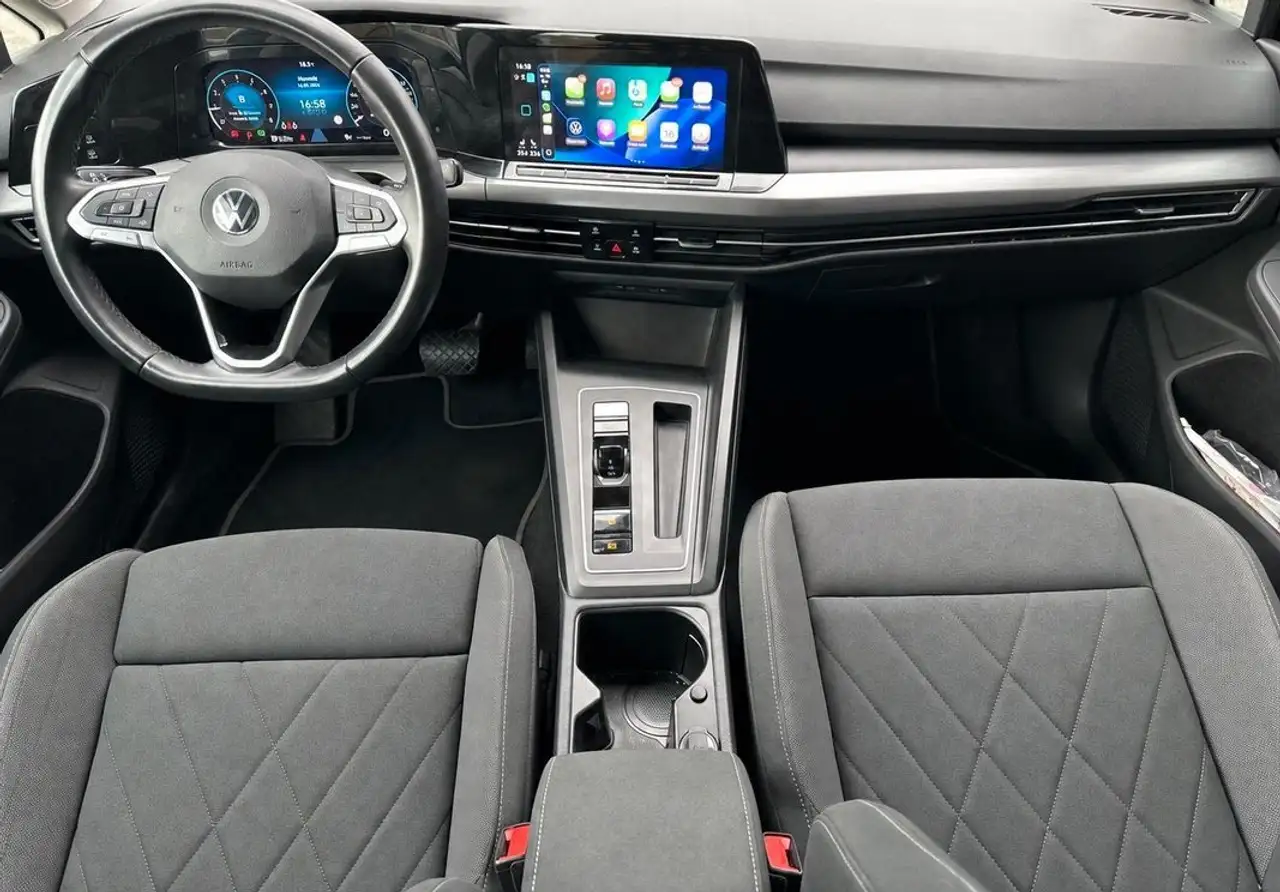 Volkswagen Golf Standard Model — photo 3