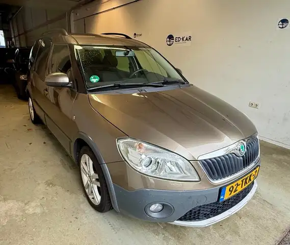 Skoda Roomster view 5