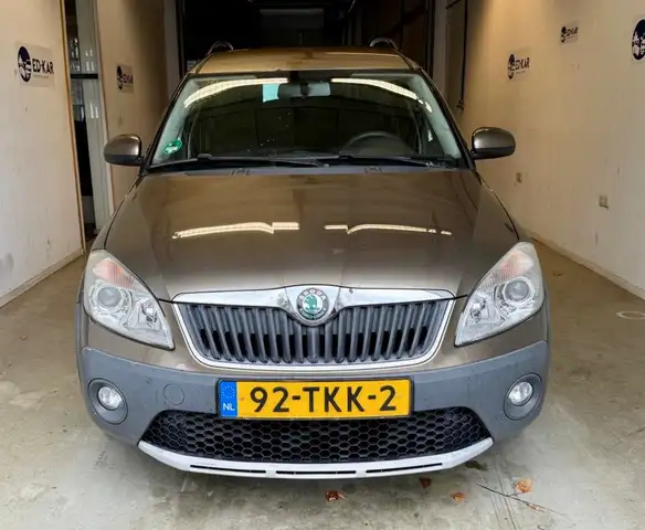 Skoda Roomster view 4