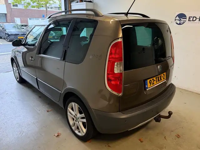 Skoda Roomster view 8