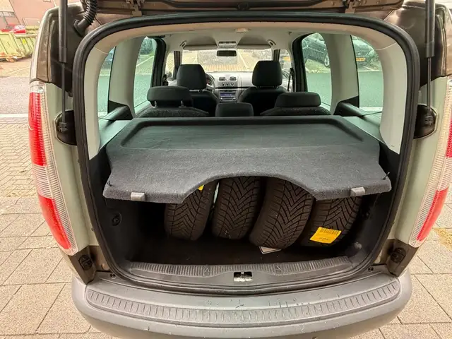 Skoda Roomster view 20