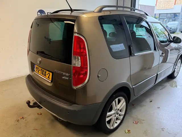 Skoda Roomster view 6