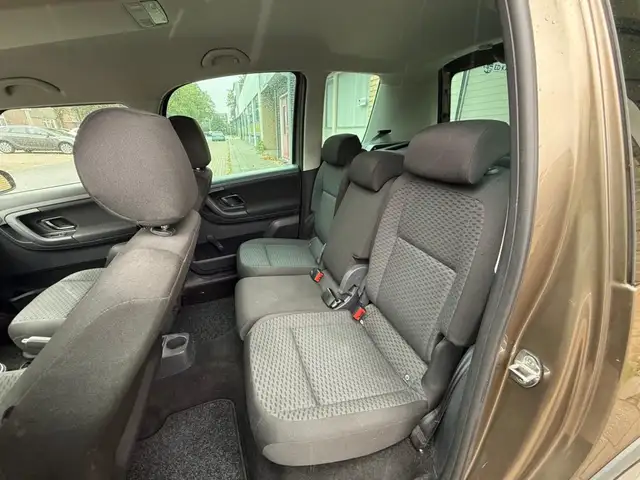 Skoda Roomster view 11