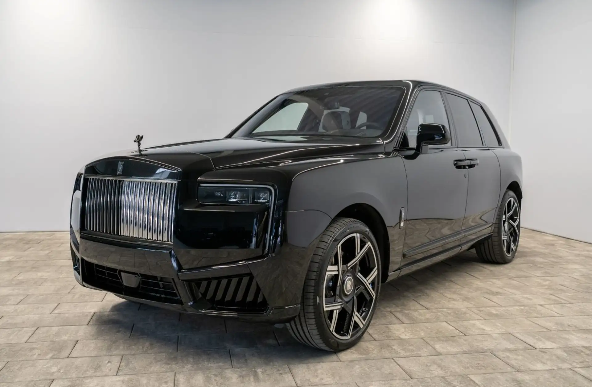 롤스로이스 Rolls-Royce Cullinan 2026 검정 사진 6