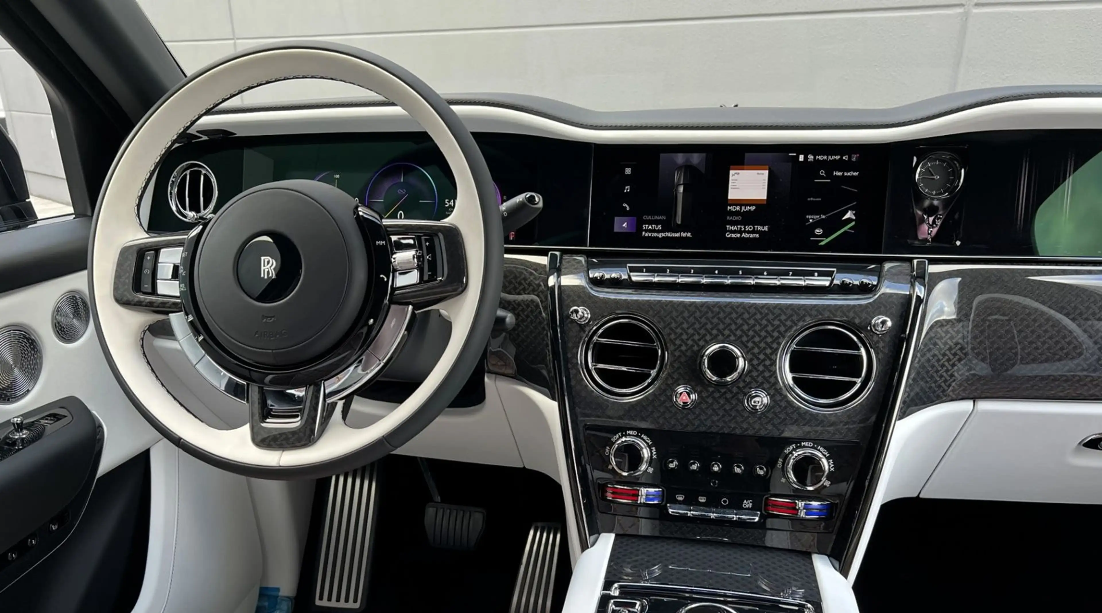 Rolls-Royce Cullinan II Black Badge 2026°Bespoke°Shoot. Star — photo 3