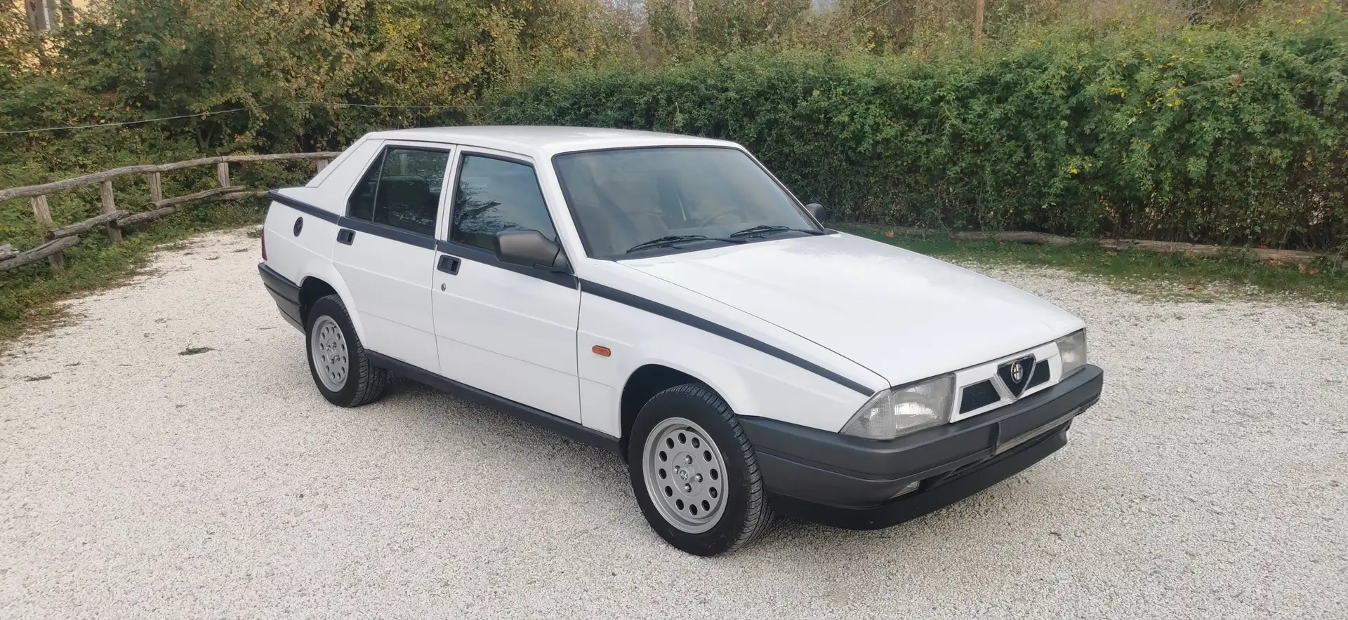 Alfa Romeo 75 1.8 Bianco - 1