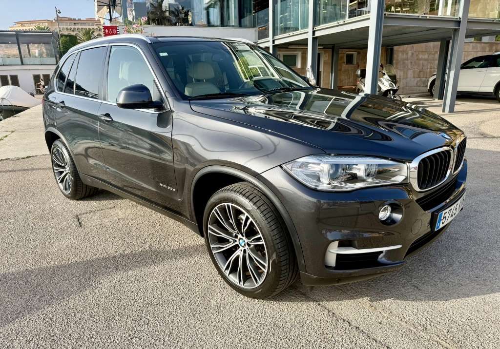 BMW X5 xDrive 30dA - foto 1