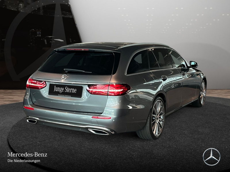 Mercedes-Benz E 400 d T 4M AVANTG+PANO+360+LED+FAHRASS+20"+9G — photo 8