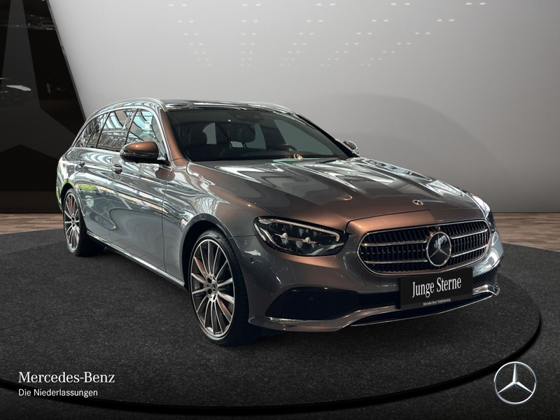 Mercedes-Benz E 400 d T 4M AVANTG+PANO+360+LED+FAHRASS+20"+9G — photo 5