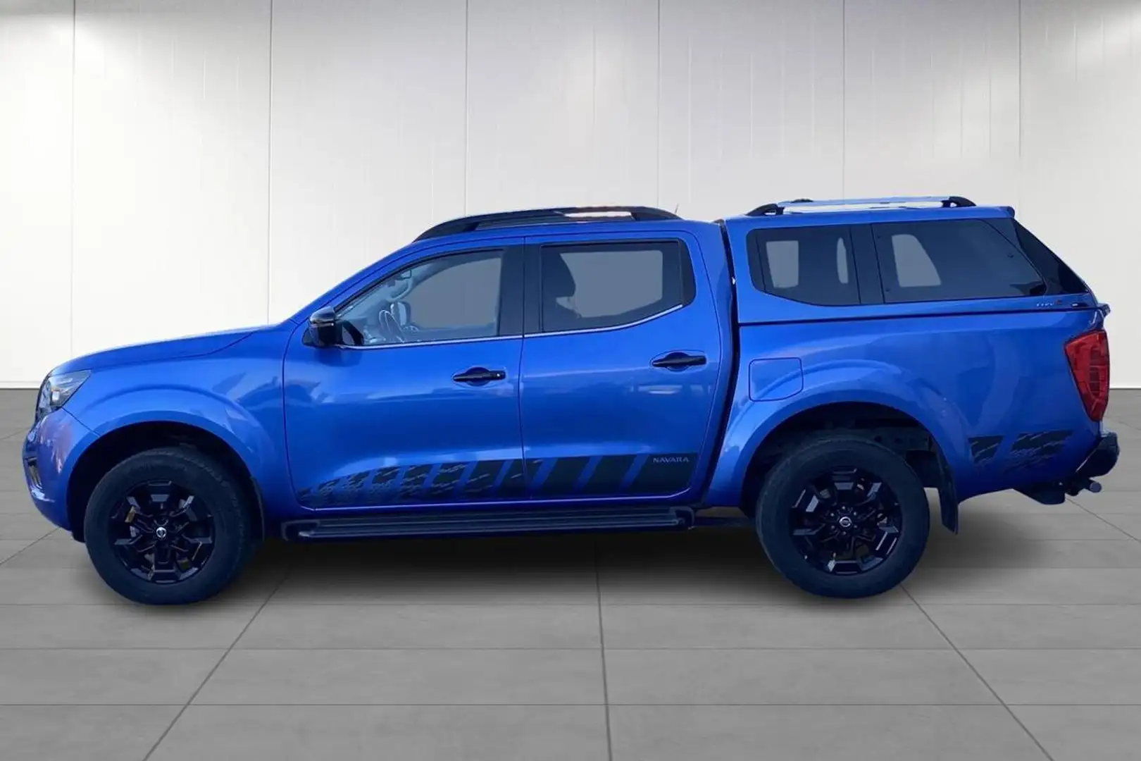 Nissan Navara 4x4 Hardtop  Track Bleu - 2