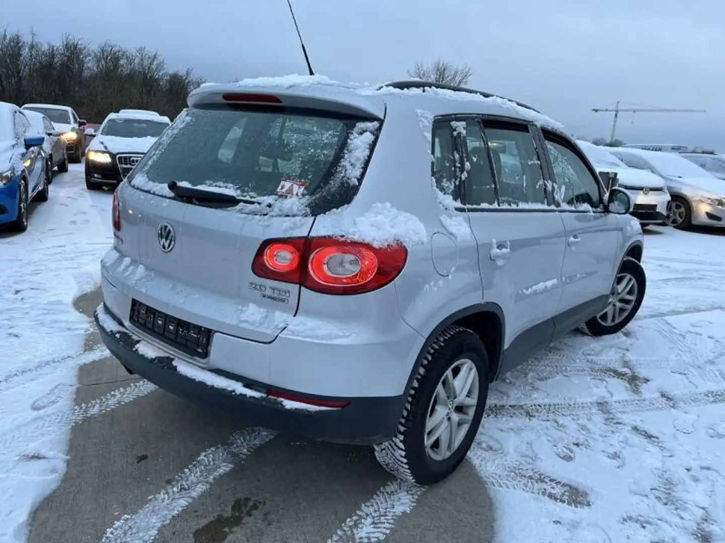 Volkswagen Tiguan Trend & Fun Klima Temp SHZ Silber - 2