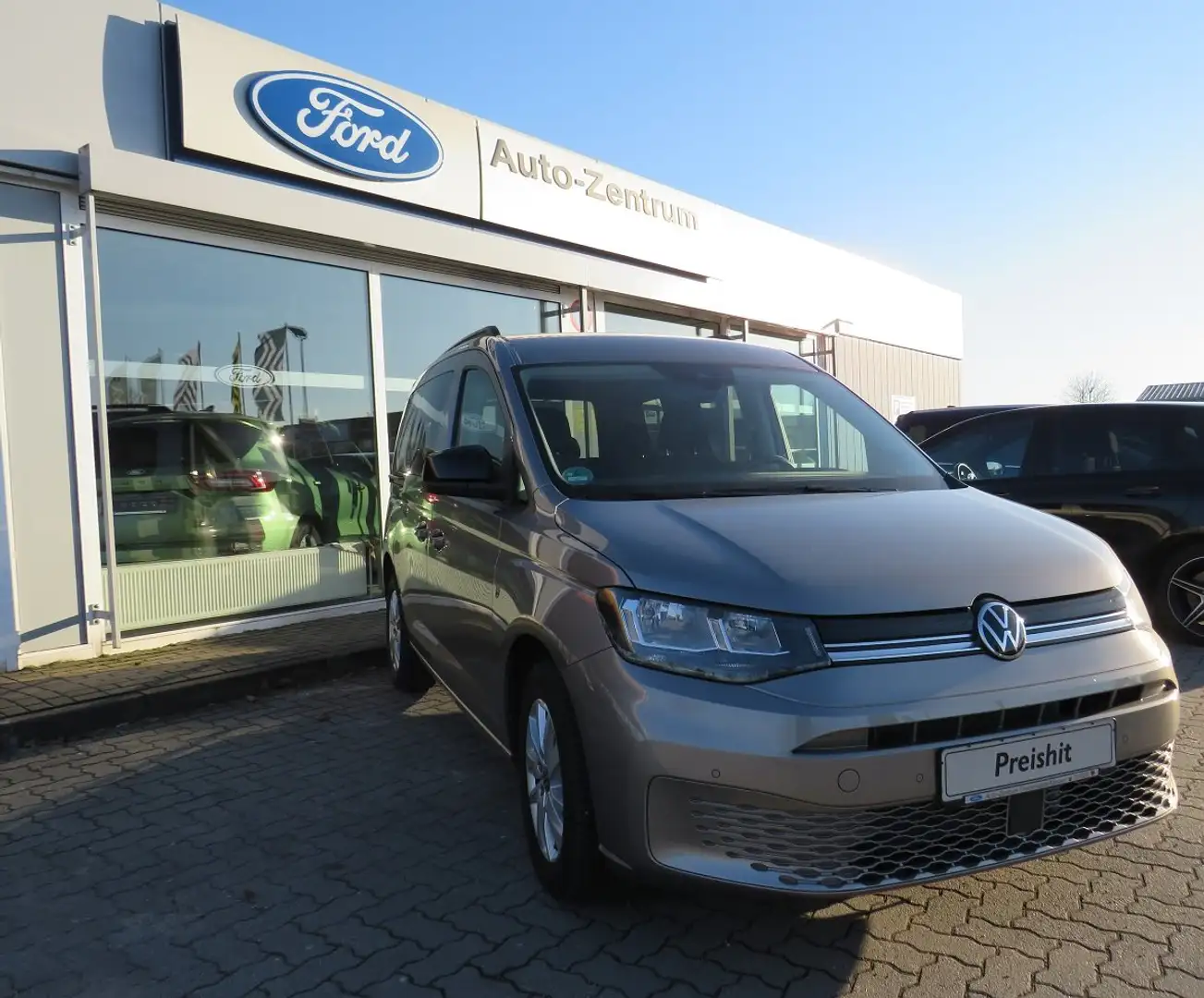 Volkswagen Caddy Life Beige - 2