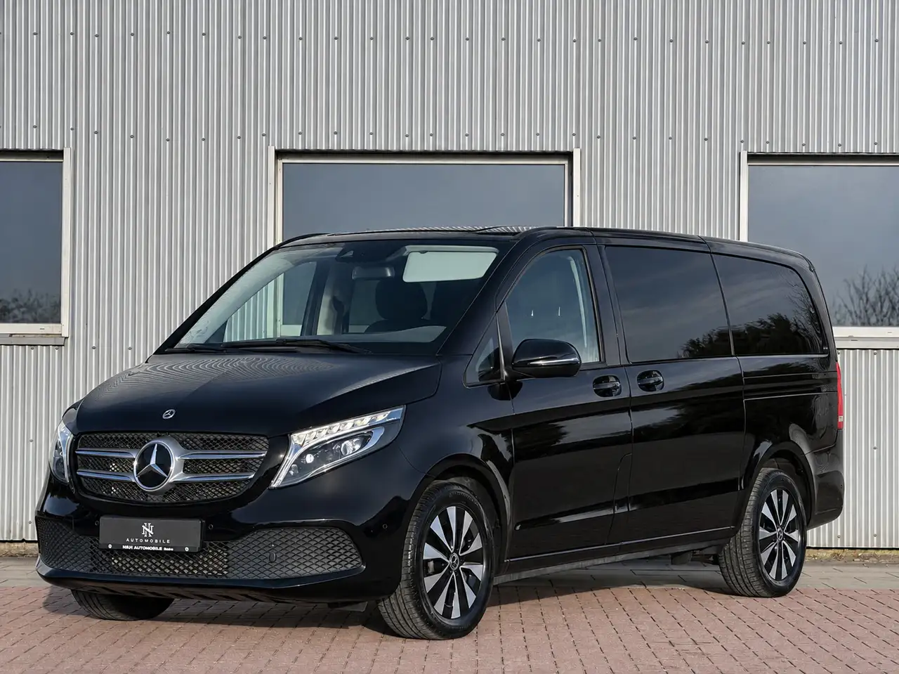 Mercedes-Benz V 250