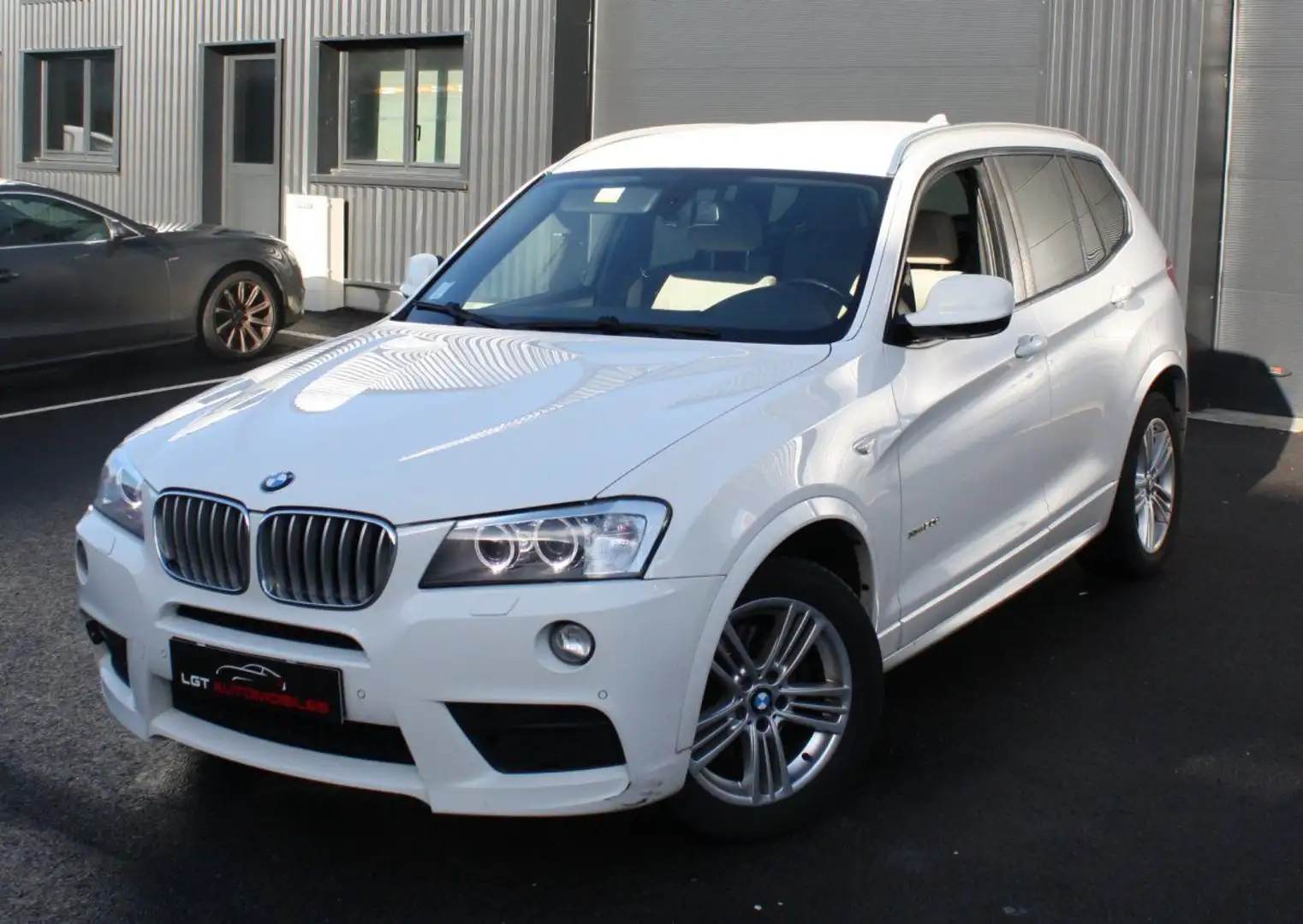 BMW X3 II (F25) xDrive30dA 258ch Sport Design Weiß - 2