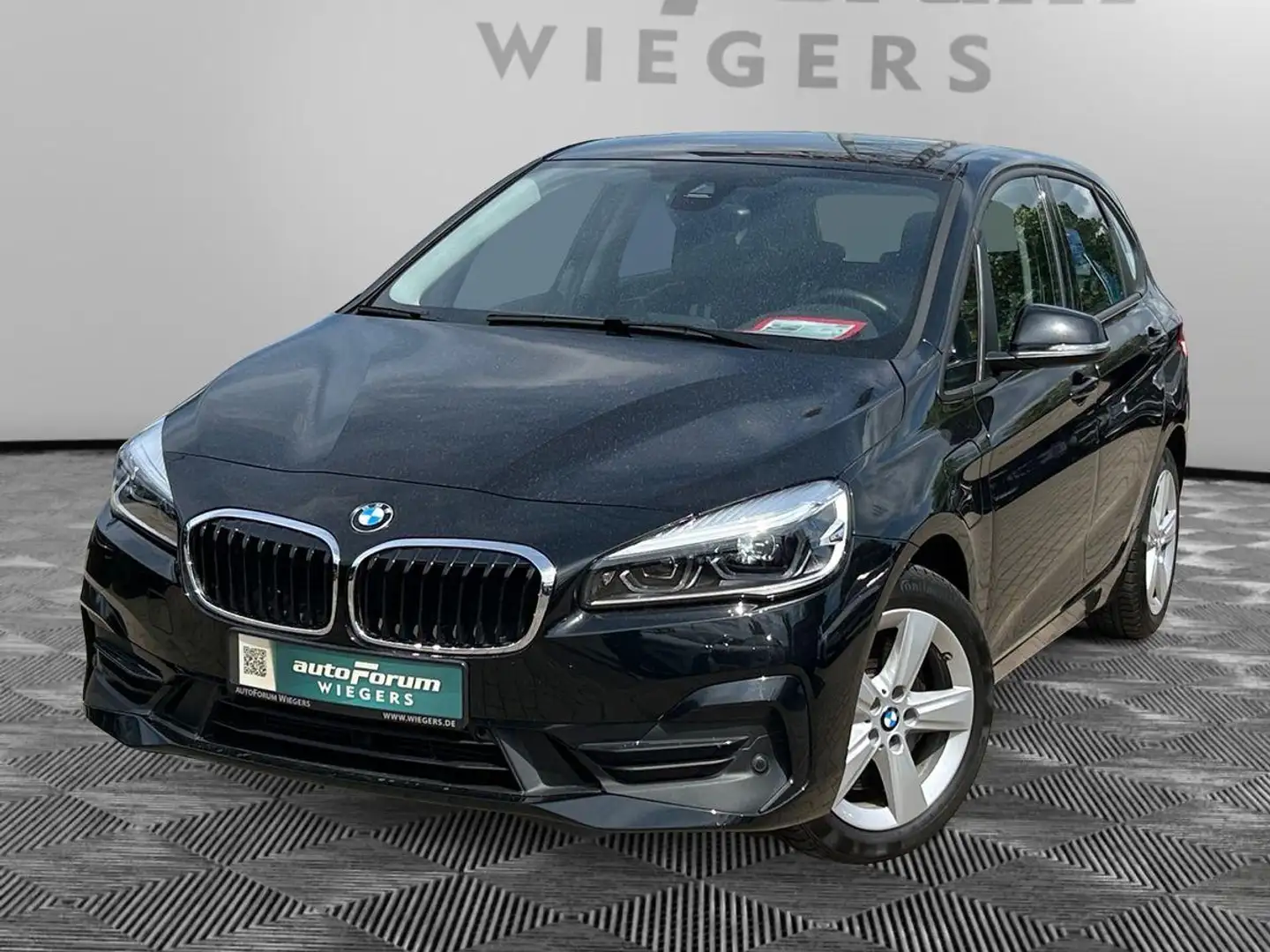 BMW 225xe Active Tourer iPerformance Sport Line Navi Schwarz - 2