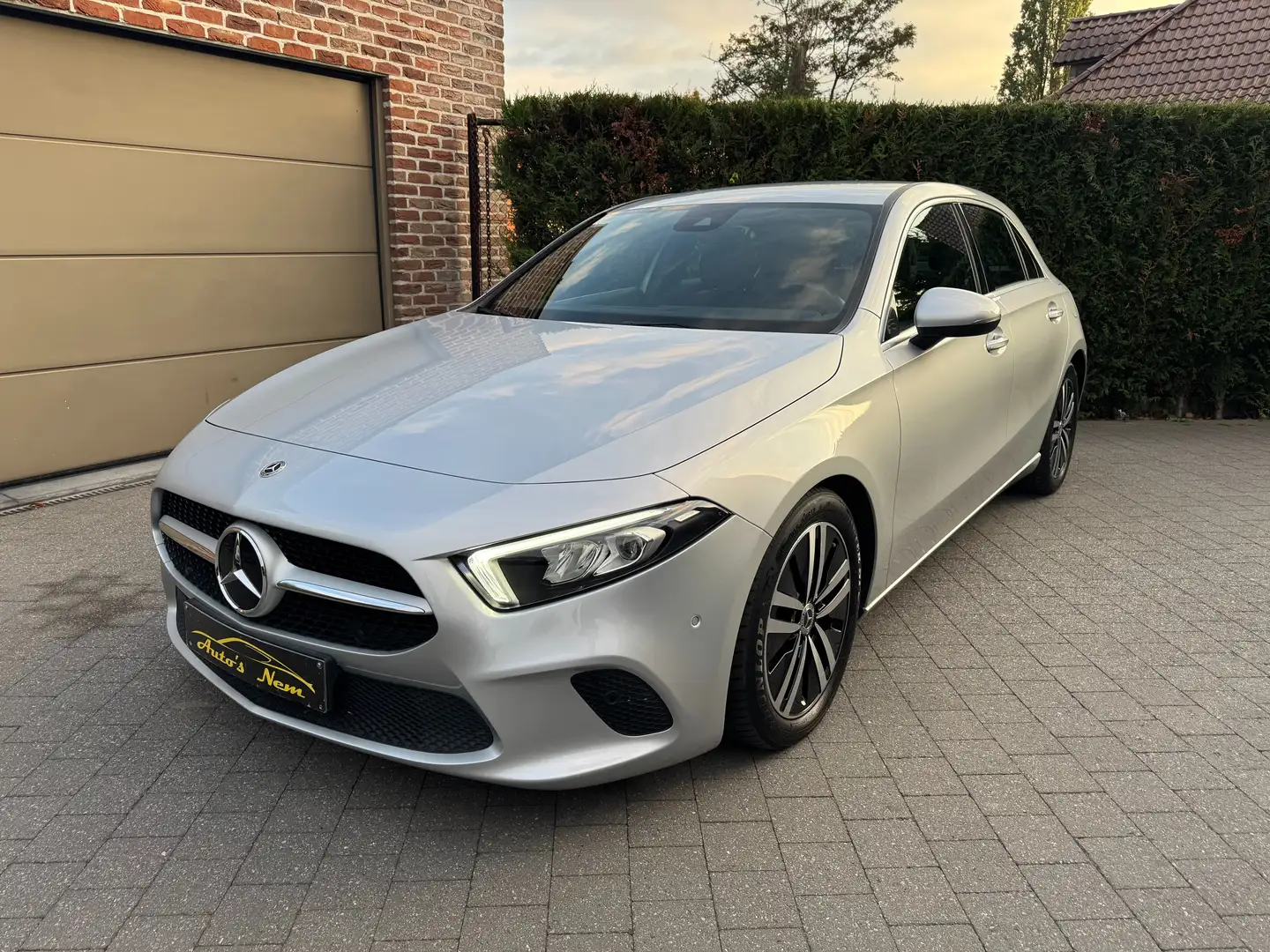 Mercedes-Benz A 180 A 180 d 8G-DCT Advanced Progressive,GARANTIE, Zilver - 1