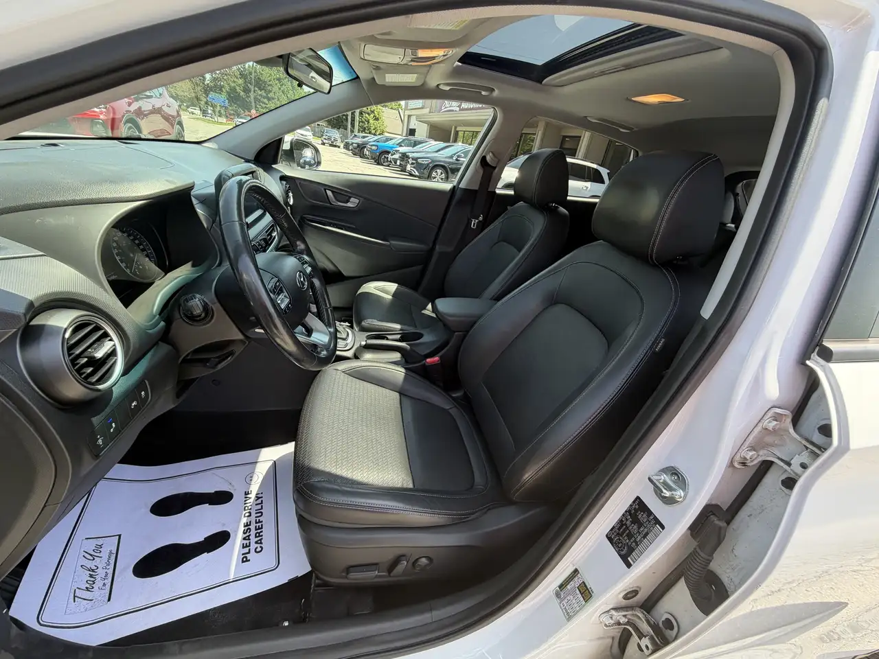 Hyundai KONA photo Hyundai KONA