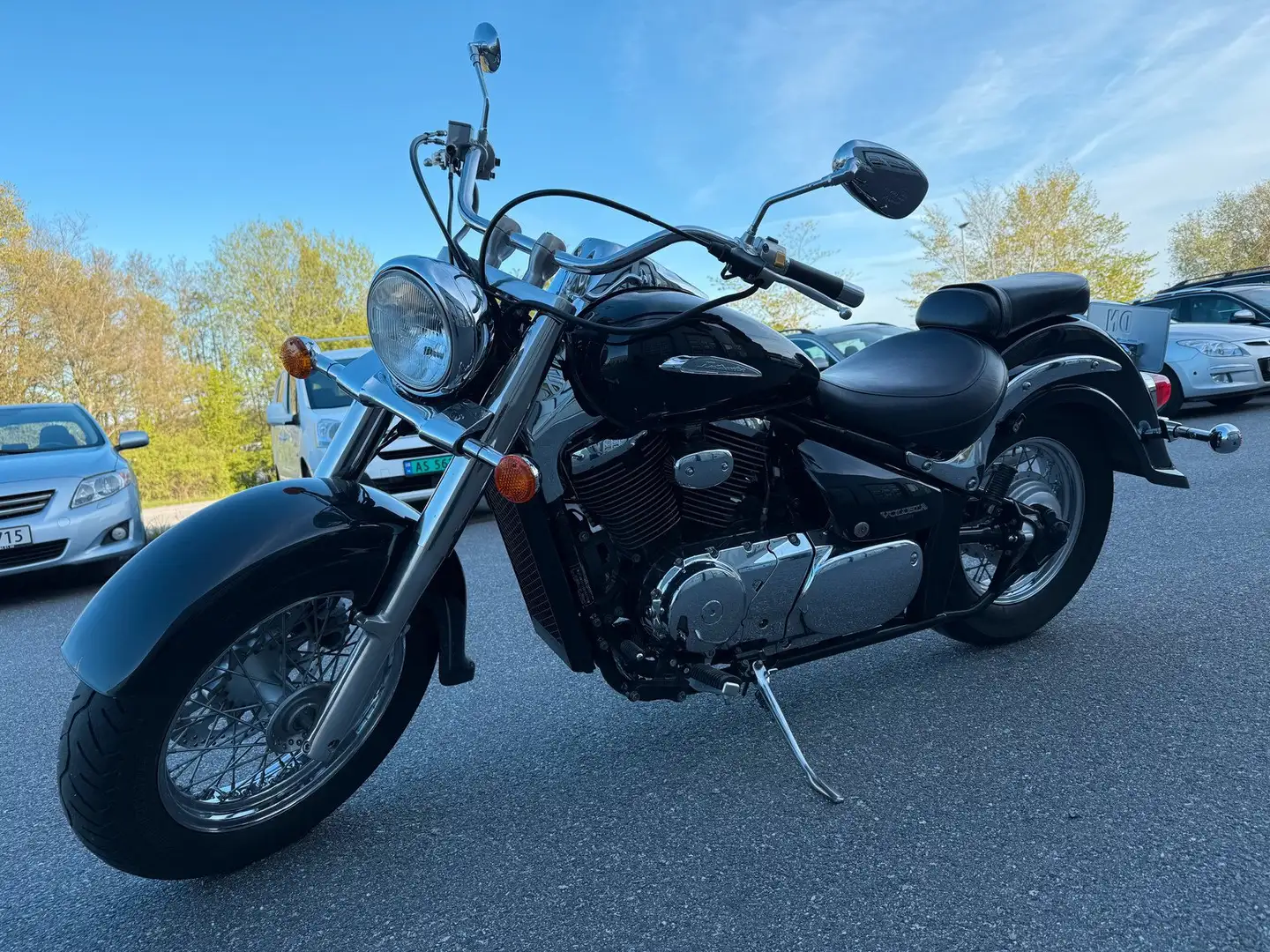 Suzuki VL 800 Schwarz - 1