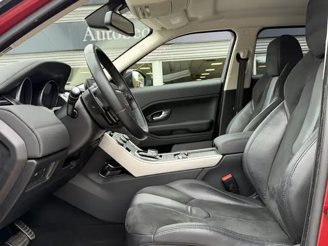 Land Rover Range Rover Evoque view 4