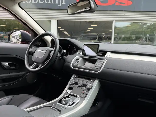 Land Rover Range Rover Evoque view 8