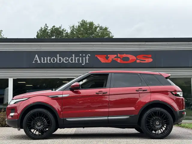 Land Rover Range Rover Evoque view 3