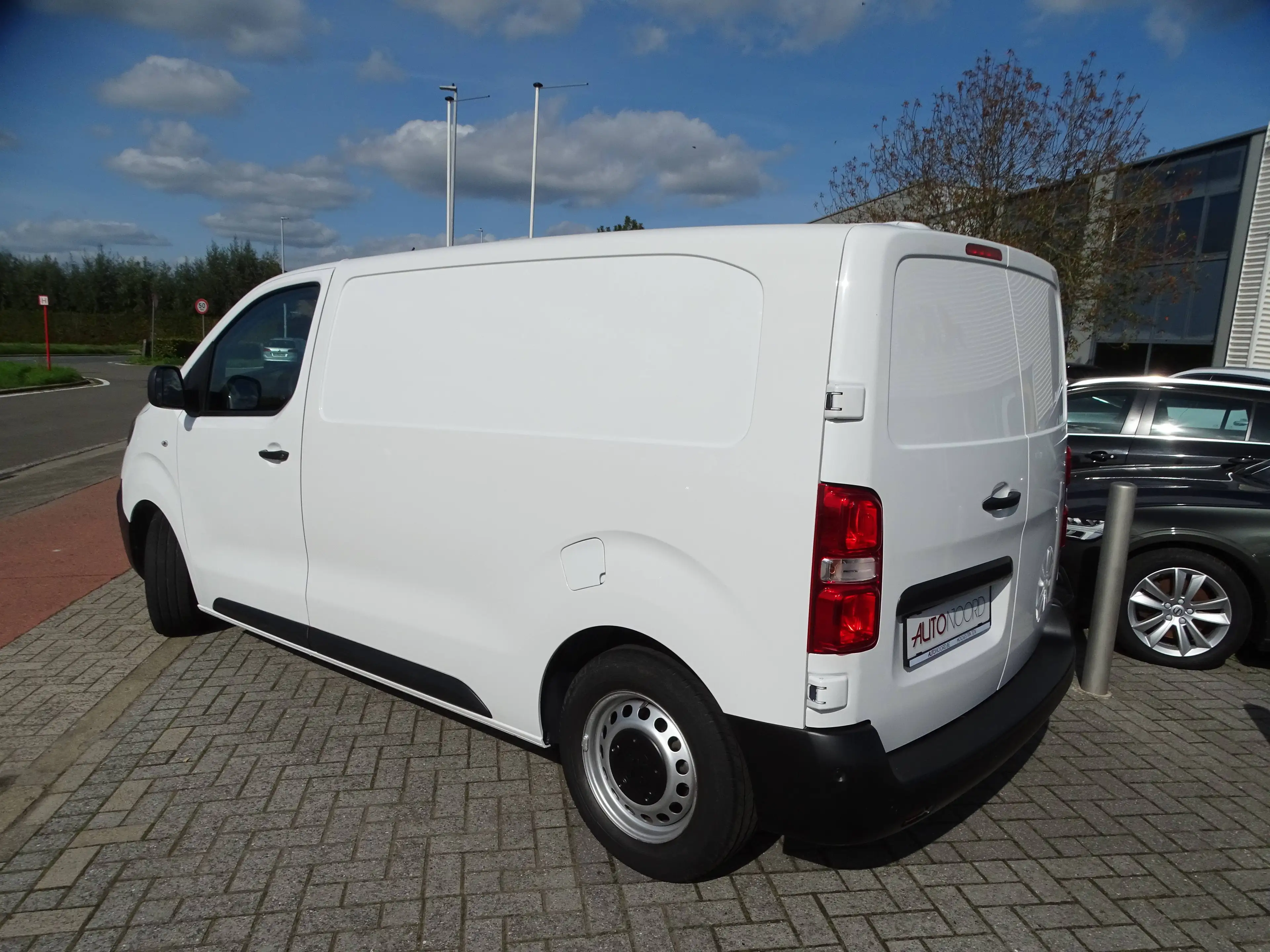 Peugeot Expert 1.5 BlueHDi L2 Asphalt S * AIRCO * CR. CTR. * PDC * ... — photo 5