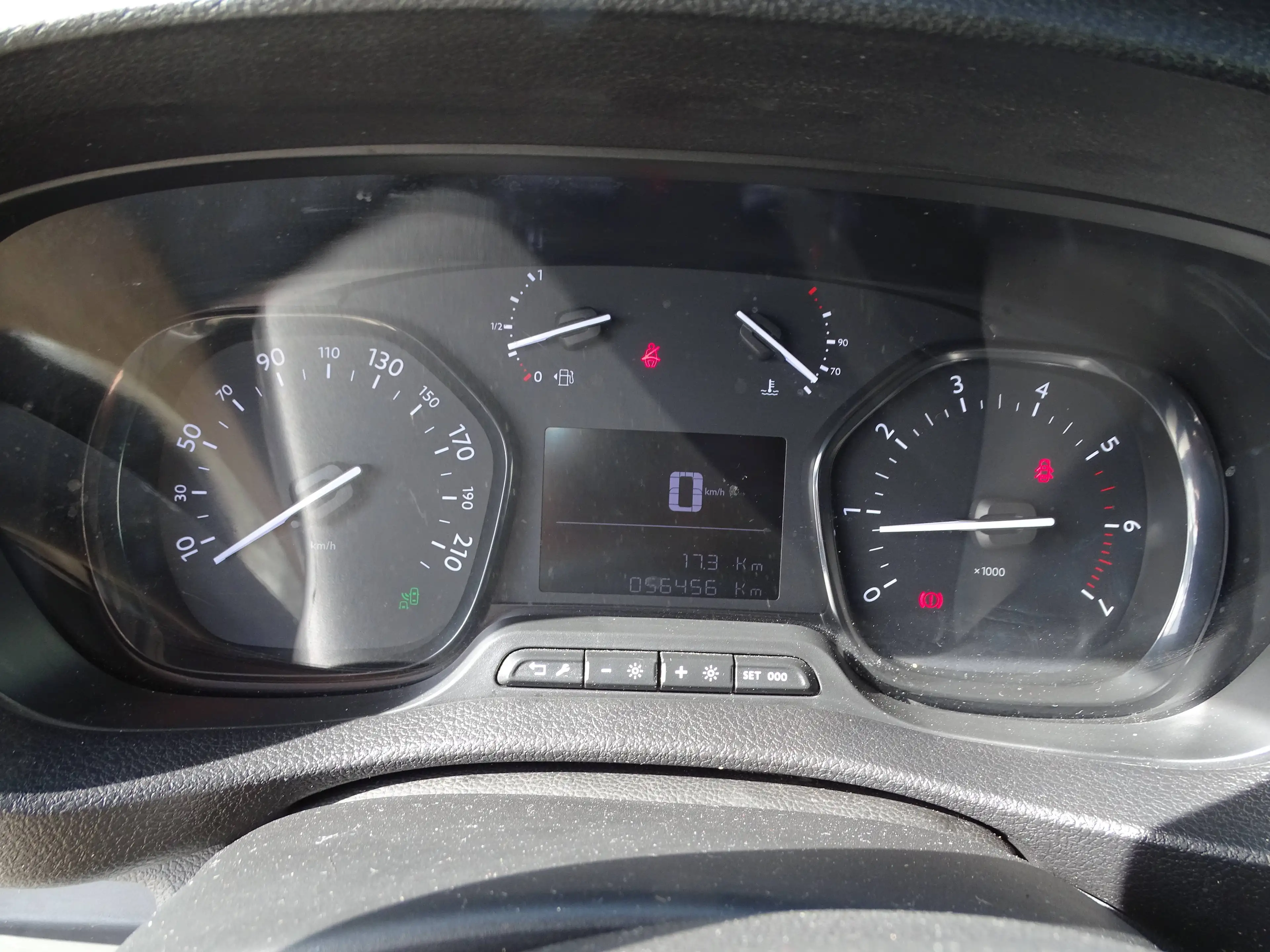 Peugeot Expert 1.5 BlueHDi L2 Asphalt S * AIRCO * CR. CTR. * PDC * ... — photo 9